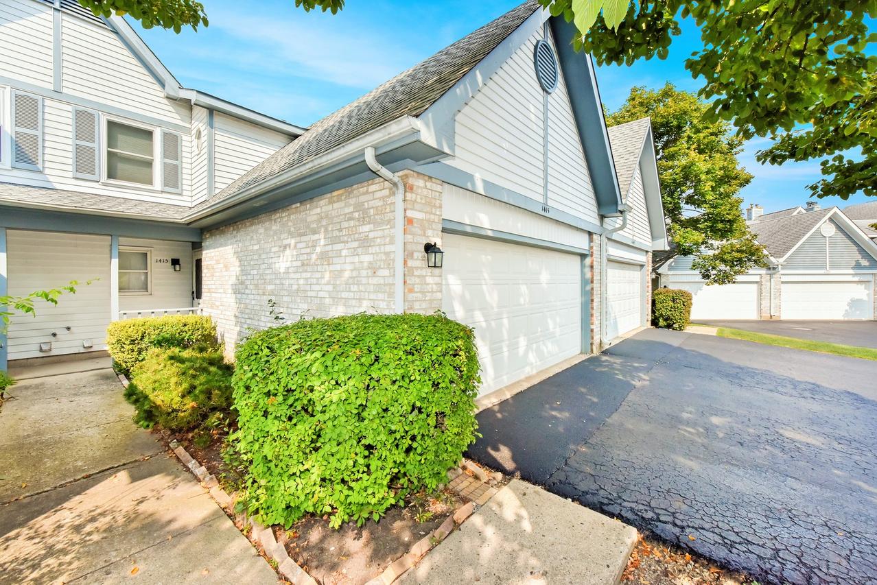 1415 Sherwood Ct., Gurnee, IL 60031