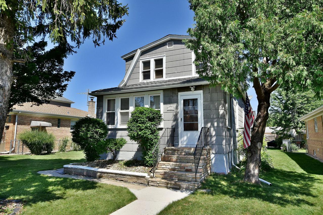 7424 W Palatine Ave., Chicago, IL 60631
