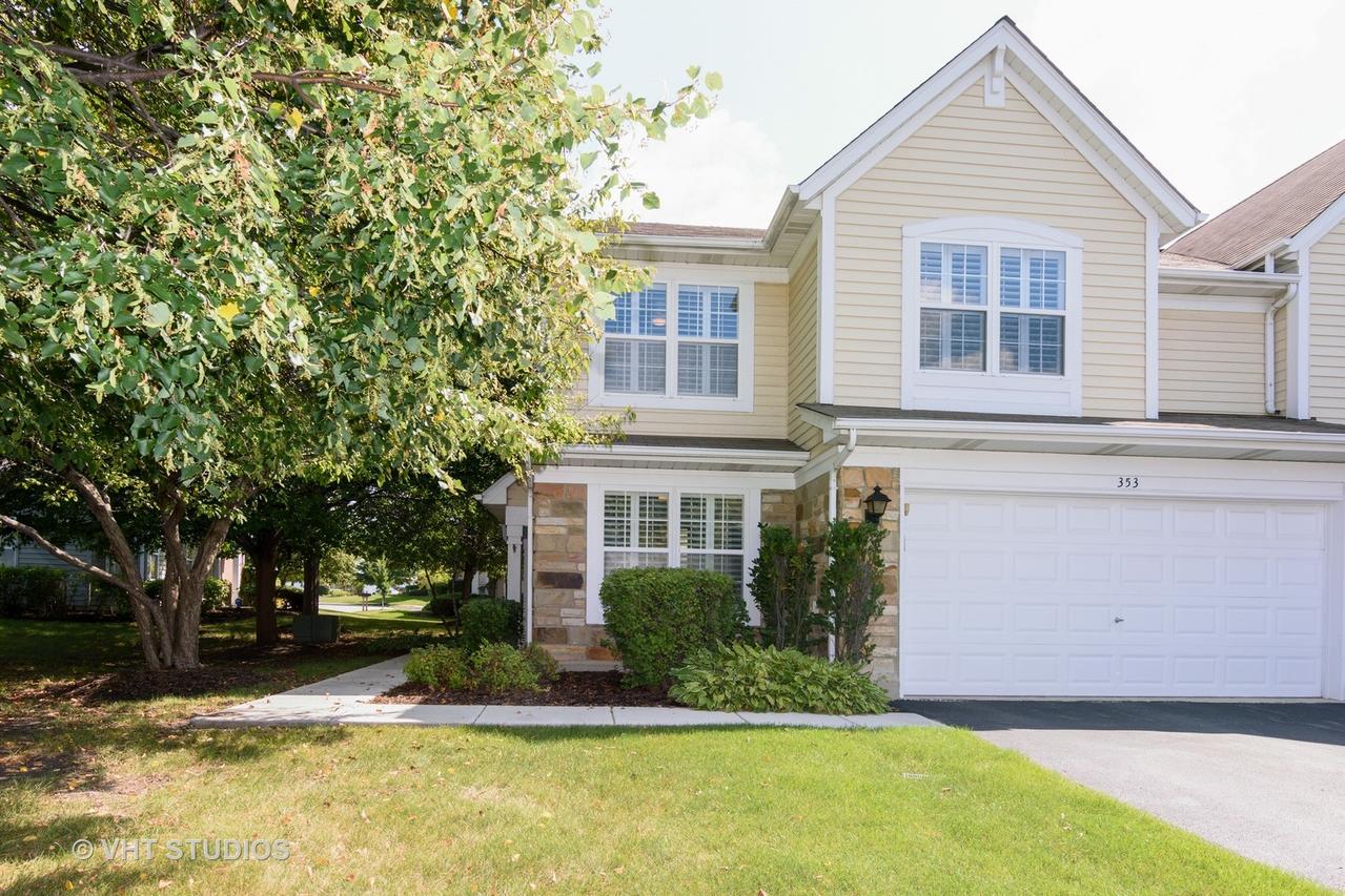 353 S Lancelot Ln., Palatine, IL 60074