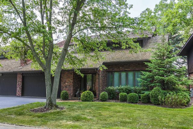 7 W Lucas Dr., Palos Hills, IL 60465