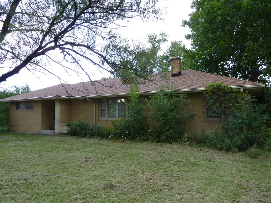33425 N Fairfield Rd., Round Lake, IL 60073