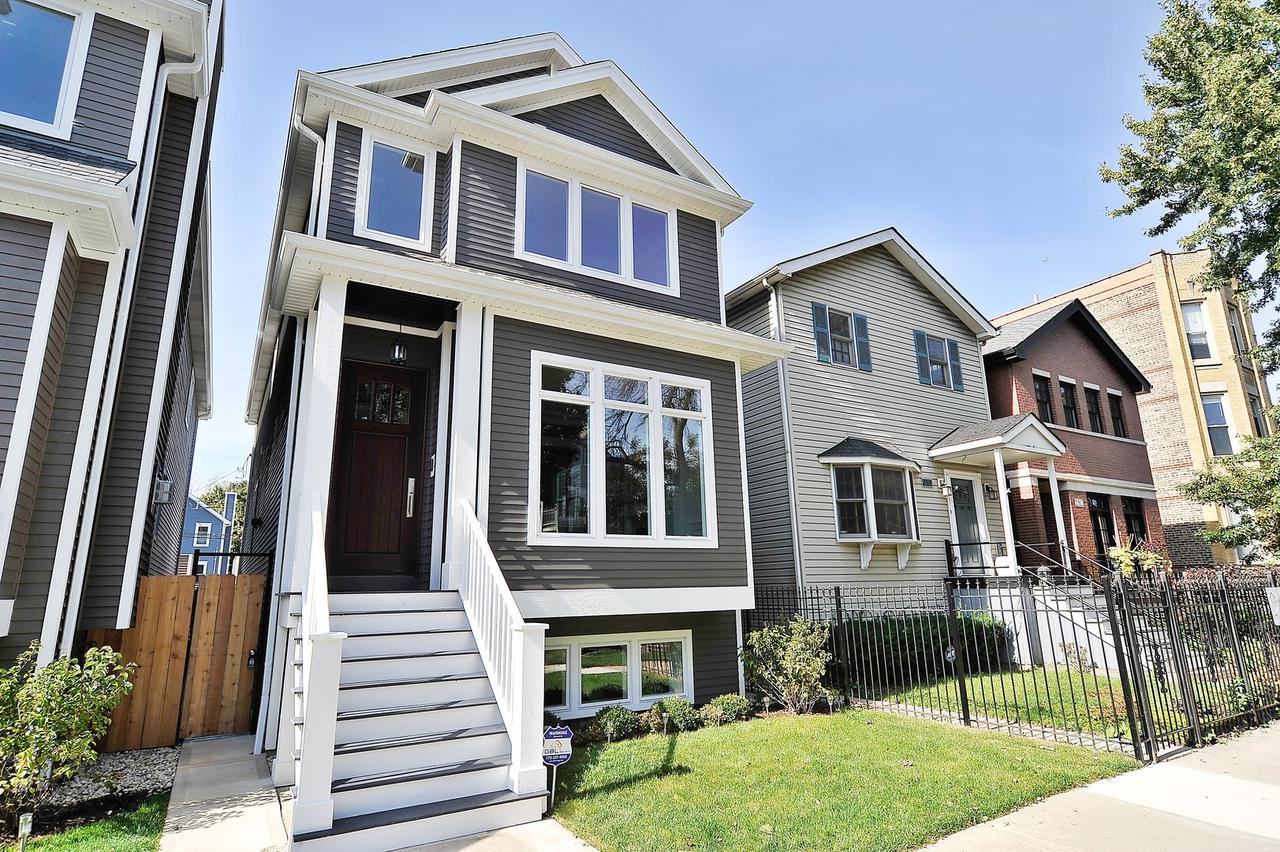 6725 N Oliphant Ave., Chicago, IL 60631