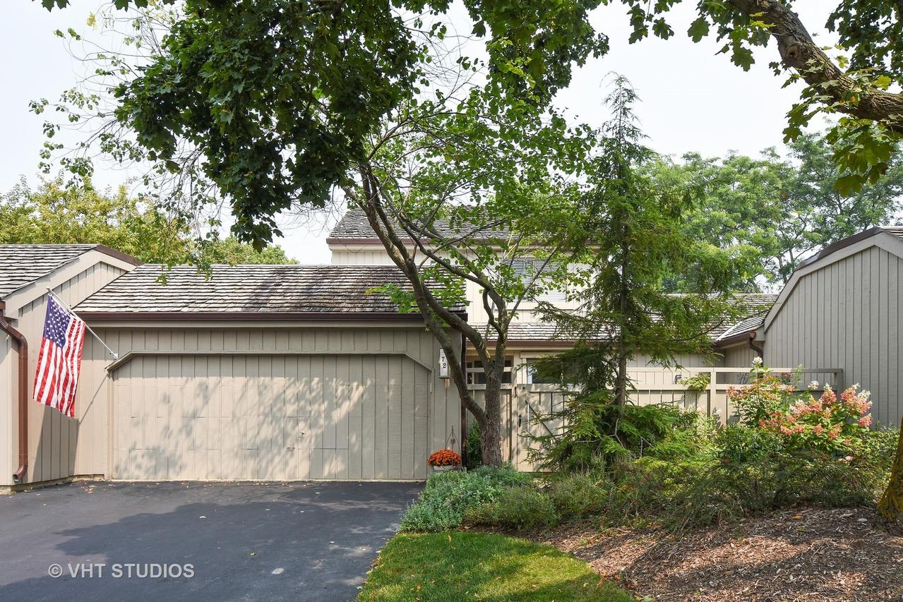 72 Thornhill Ln., Barrington, IL 60010