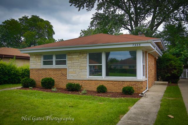 7335 N Kilbourn Ave., Lincolnwood, IL 60712