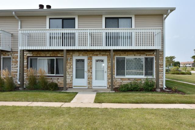 17327 W Maple Ln., Gurnee, IL 60031