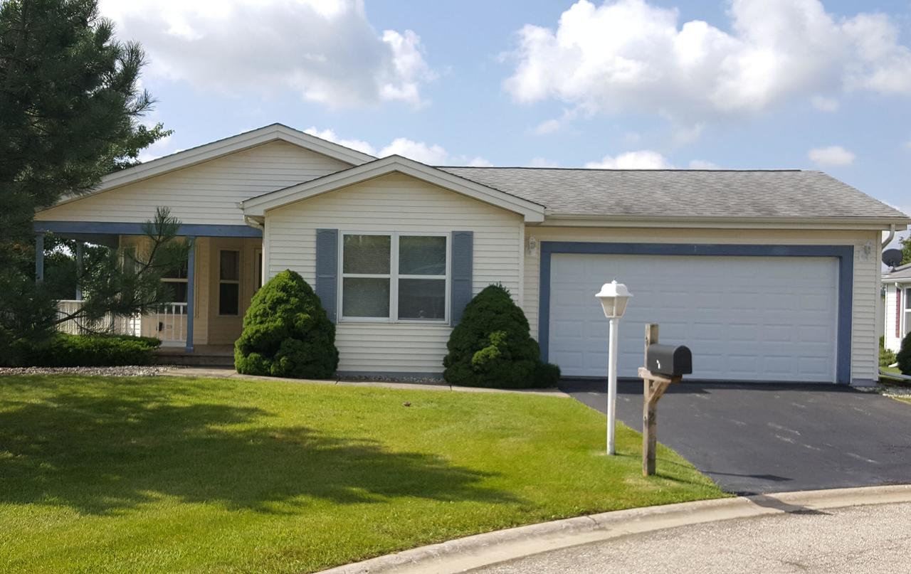 1 Saratoga Ct., Grayslake, IL 60030