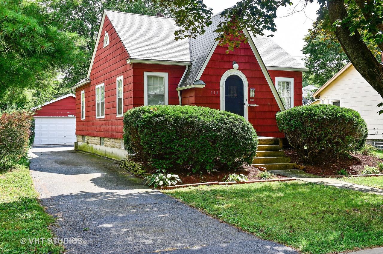114 N Huffman St., Naperville, IL 60540