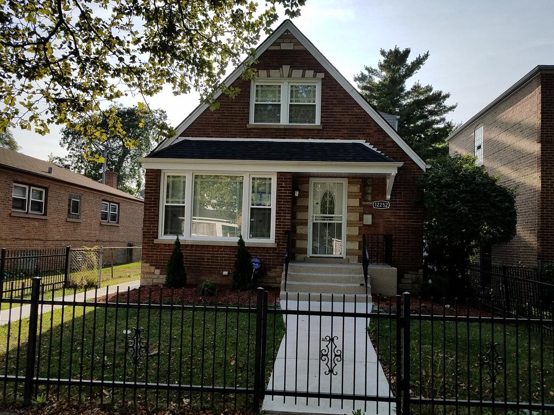 12252 S State St., Chicago, IL 60628