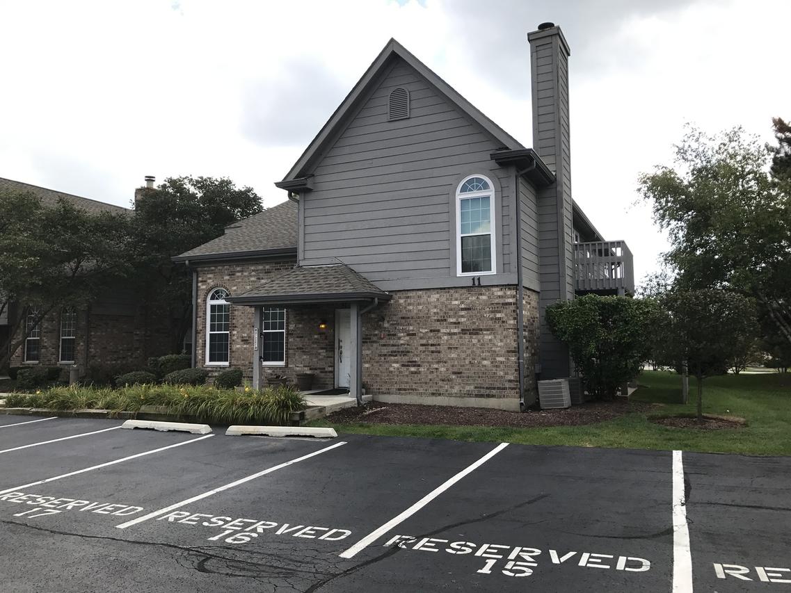 11 Foxcroft Rd. #203, Naperville, IL 60565
