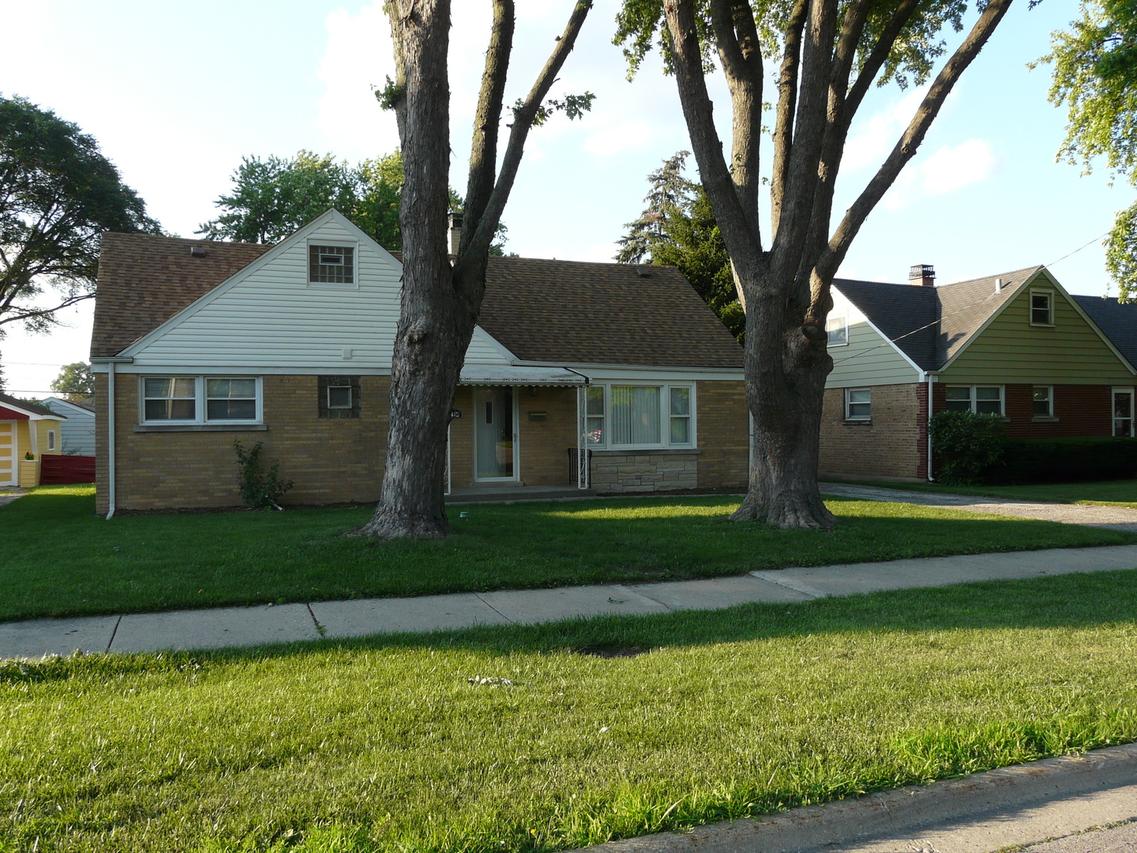 42 West Dr., Northlake, IL 60164