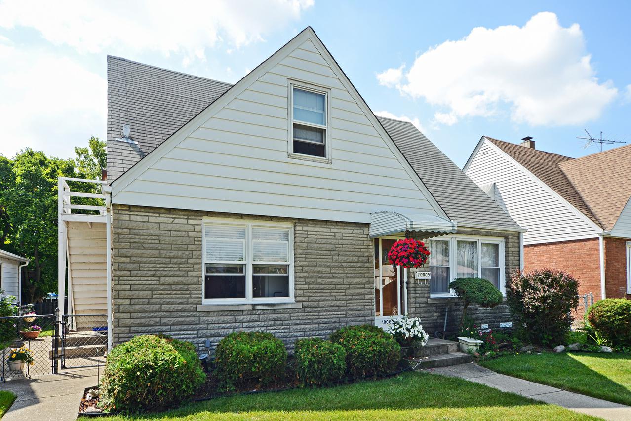 10009 Schiller Blvd., Franklin Park, IL 60131