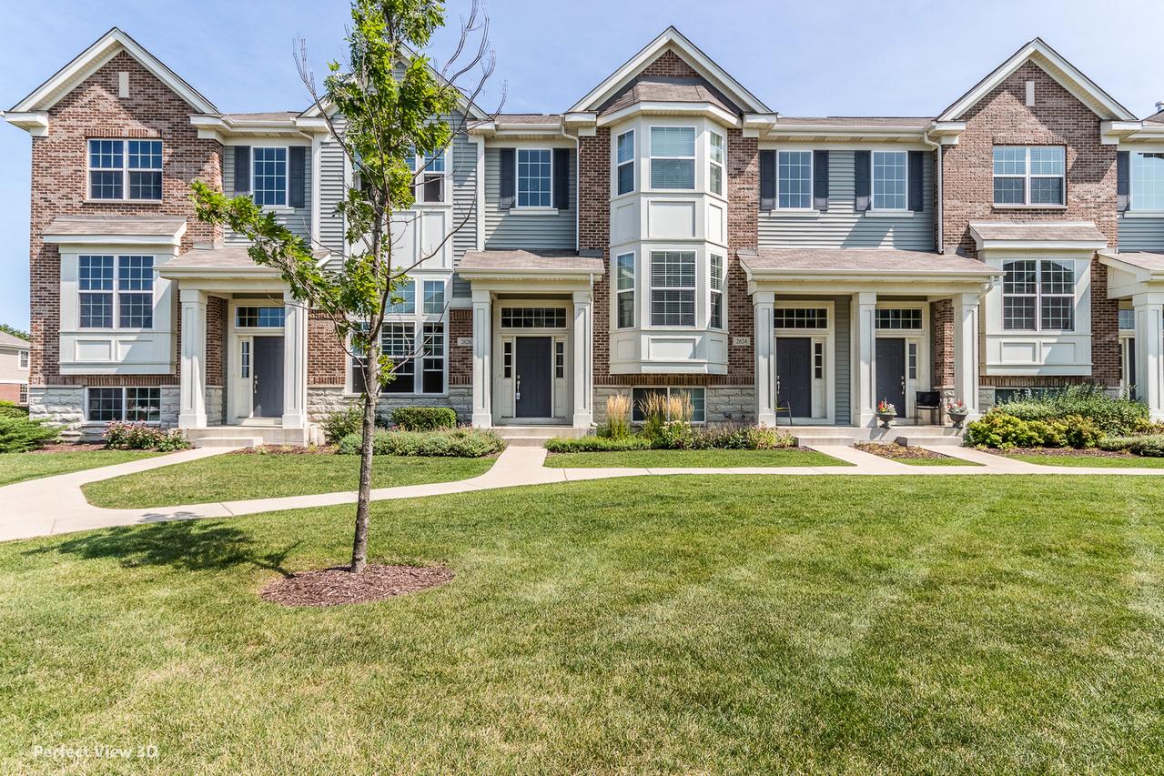 2626 Dunraven Ave., Naperville, IL 60540