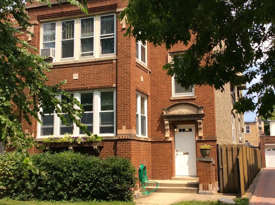 4937 N Francisco Ave., Chicago, IL 60625