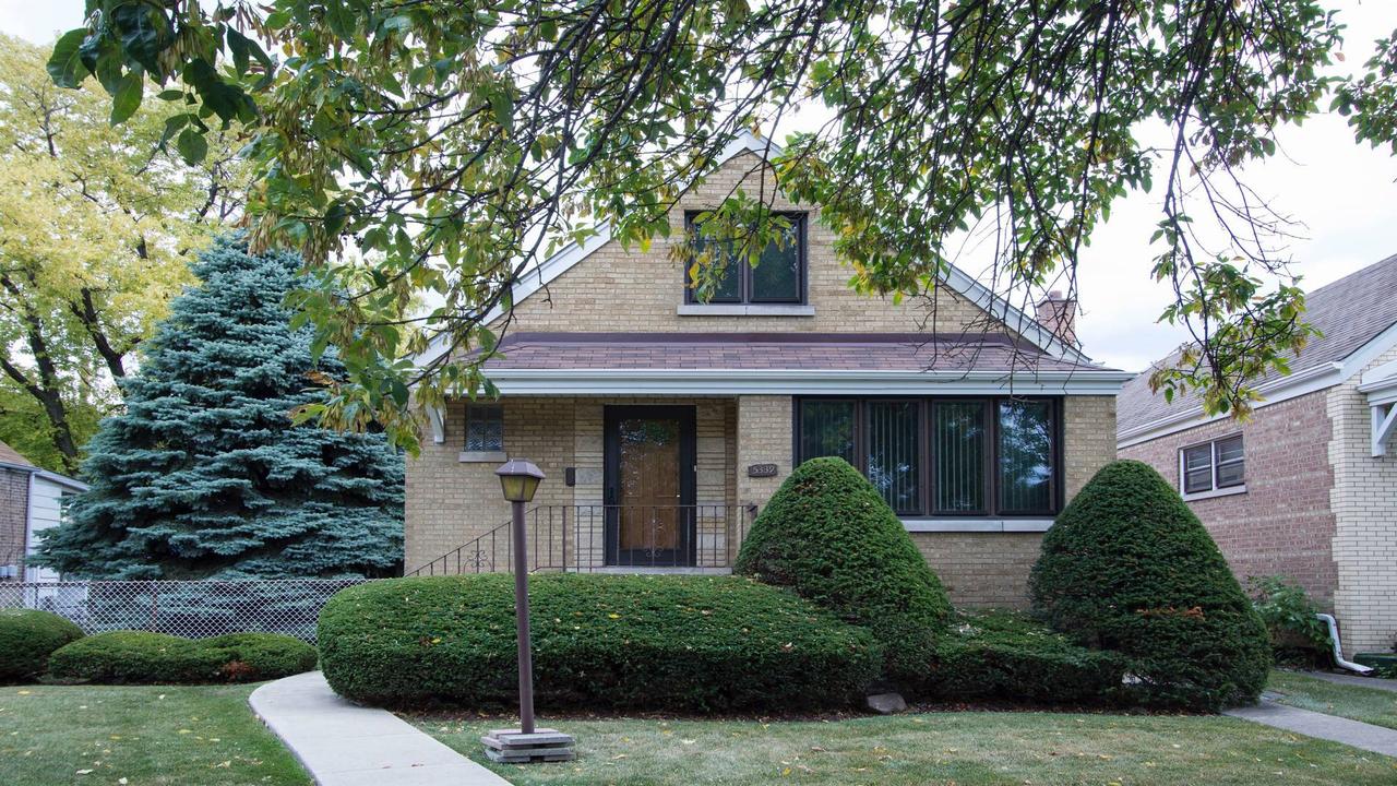 5339 S Tripp Ave., Chicago, IL 60632