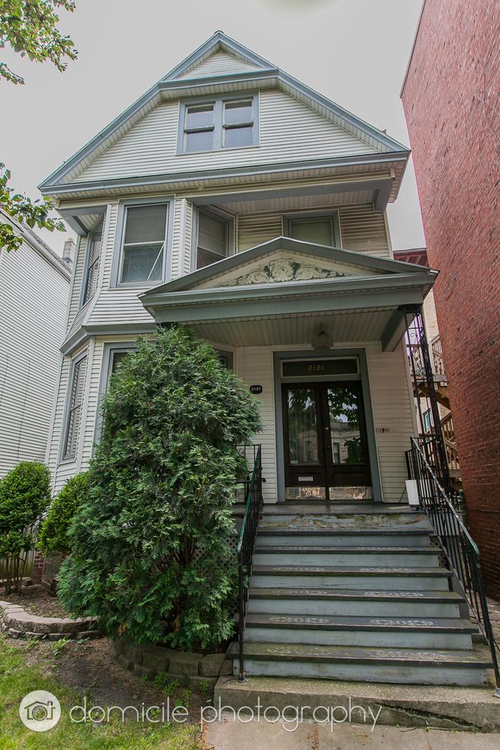 2121 W Addison St., Chicago, IL 60618