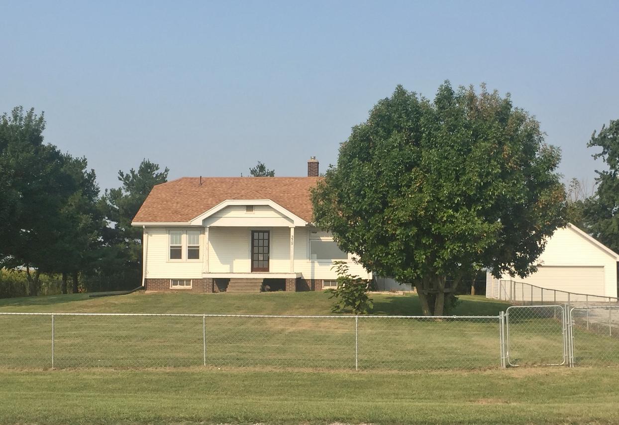 375 N State Route 130, Arcola, IL 61910