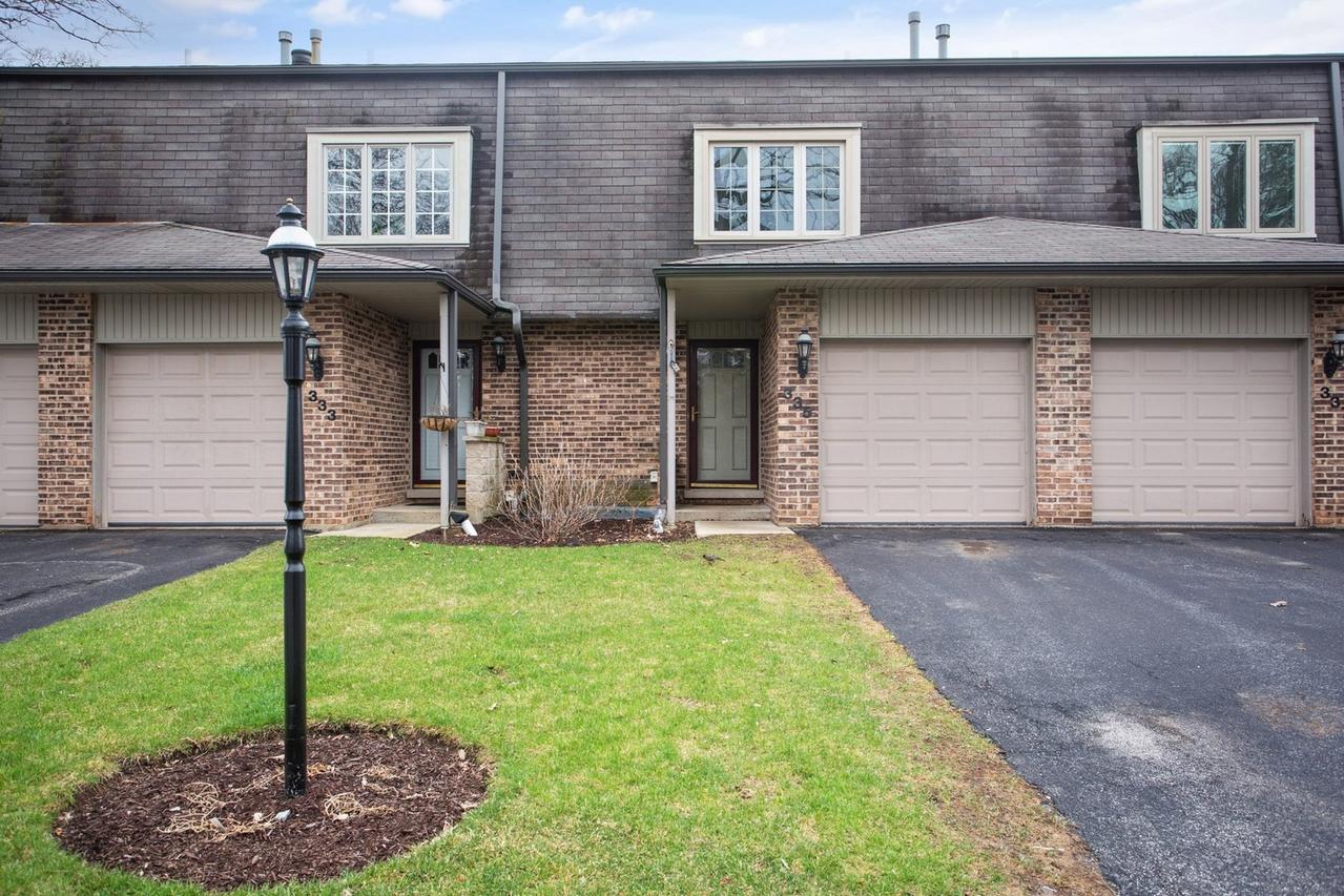 335 Getchell Ave., Grayslake, IL 60030