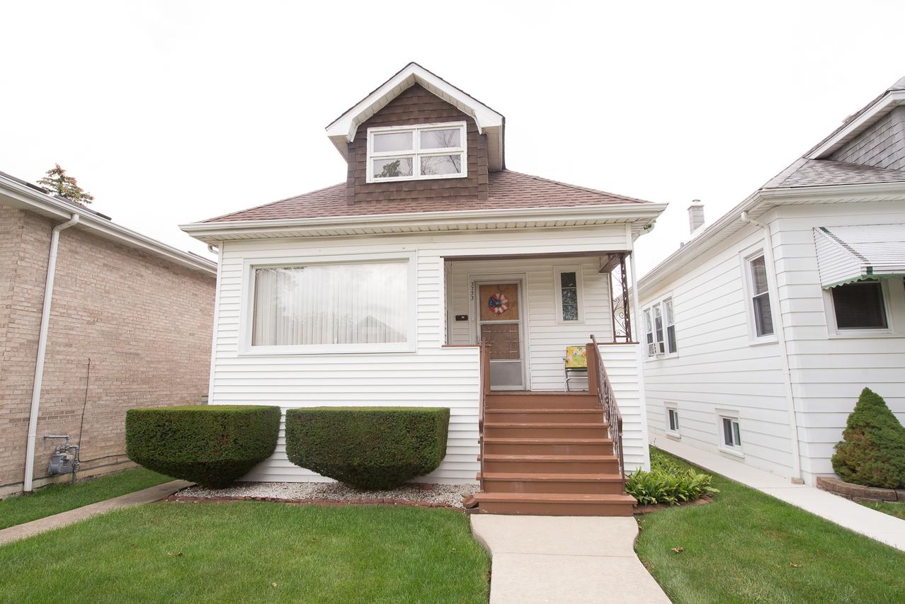 3733 N Nordica Ave., Chicago, IL 60634