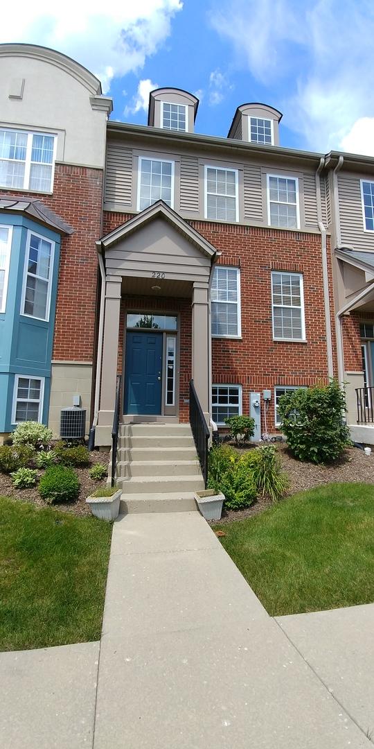220 Station Park Cir., Grayslake, IL 60030
