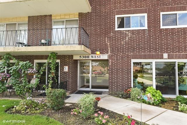 5300 Walnut Ave. #10A, Downers Grove, IL 60515