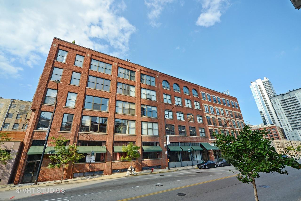 420 W Grand Ave. #5D, Chicago, IL 60654