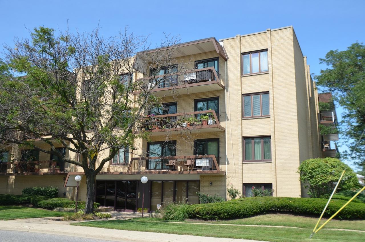 7710 Dempster St. #305, Morton Grove, IL 60053