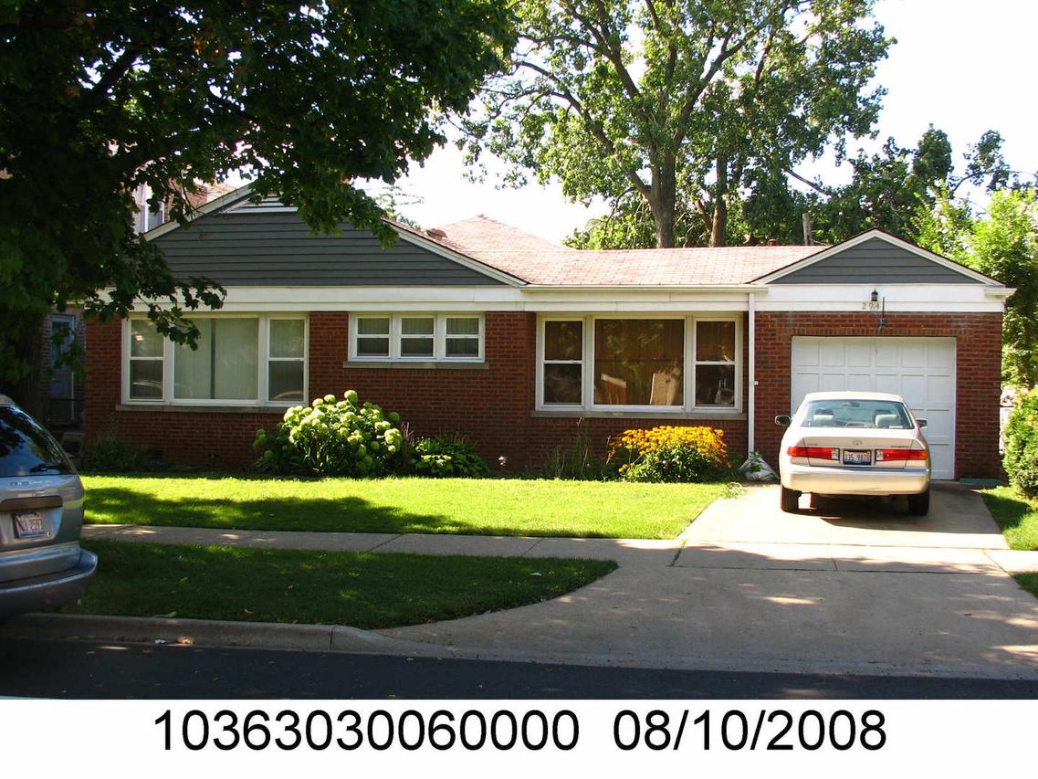 2941 W Pratt Blvd., Chicago, IL 60645
