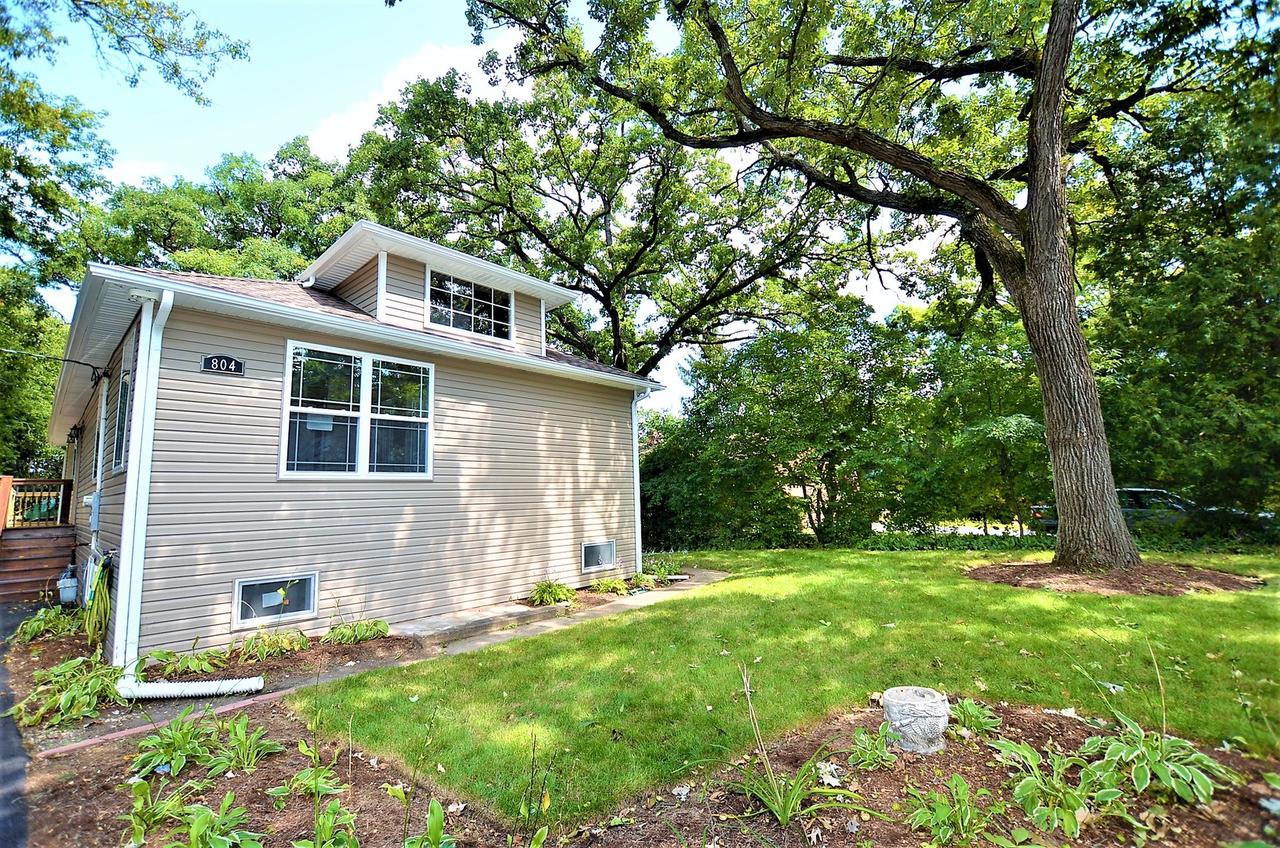 804 Ridgeland St., Fox River Grove, IL 60021