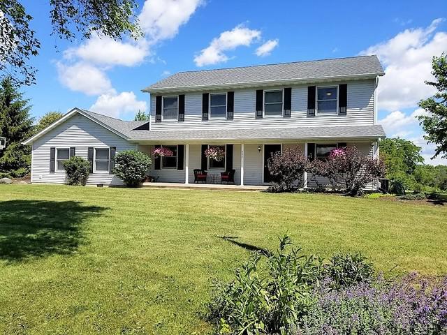 480 Grand Meadow Ln., Mchenry, IL 60051
