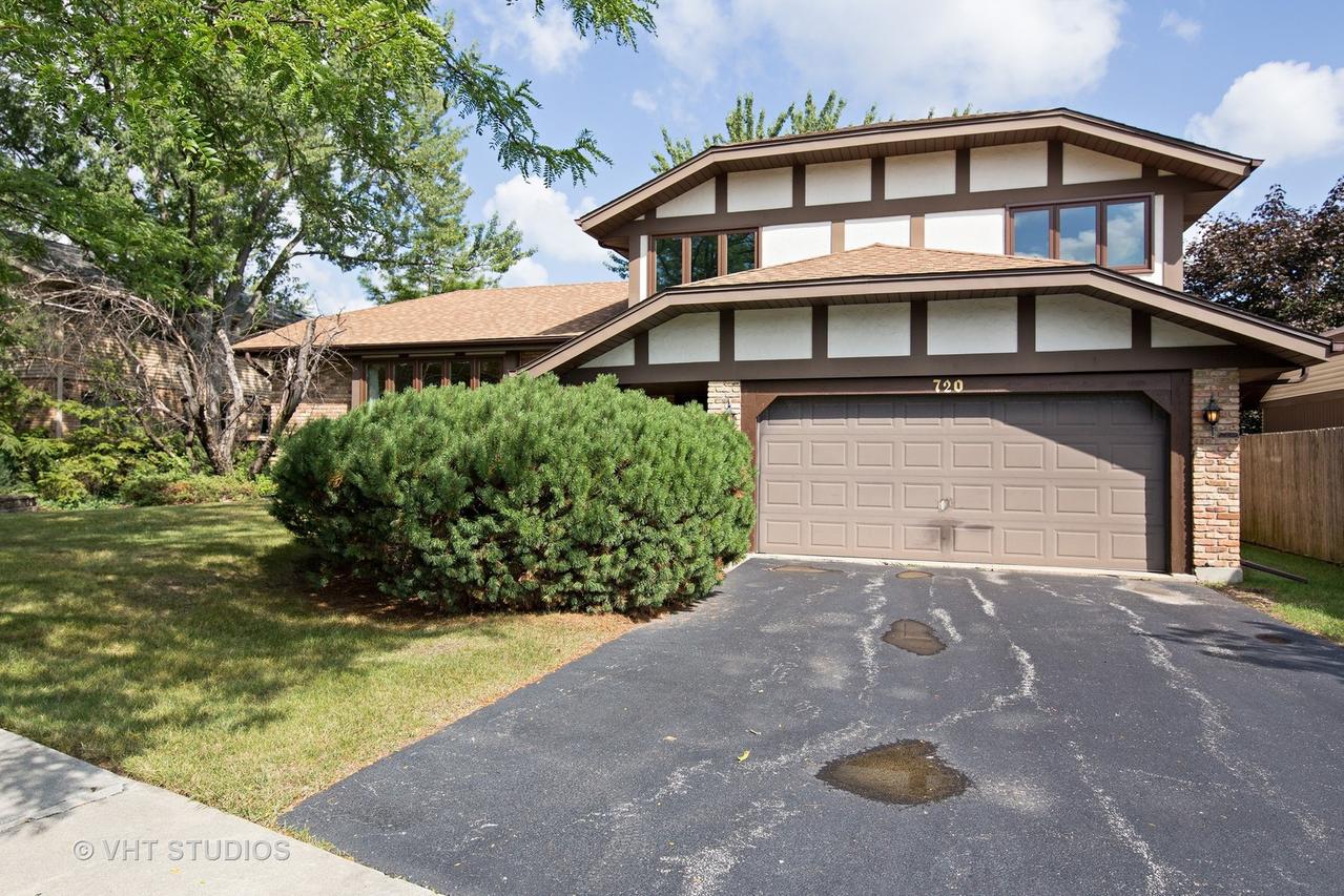 720 W 58th St., Westmont, IL 60559