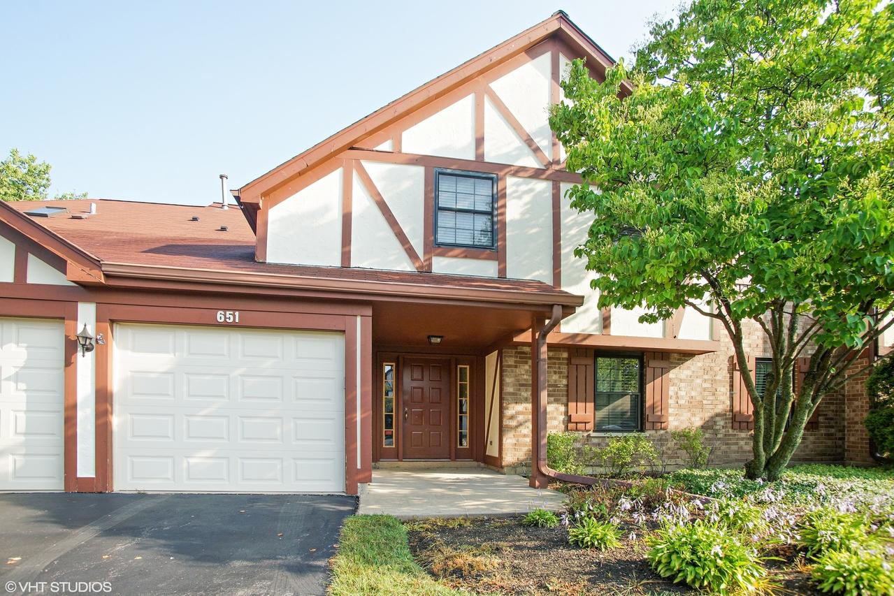 655 Catherine Ct. #D, Wood Dale, IL 60191