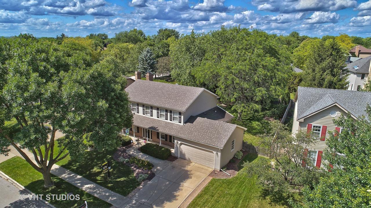 2227 University Dr., Naperville, IL 60565