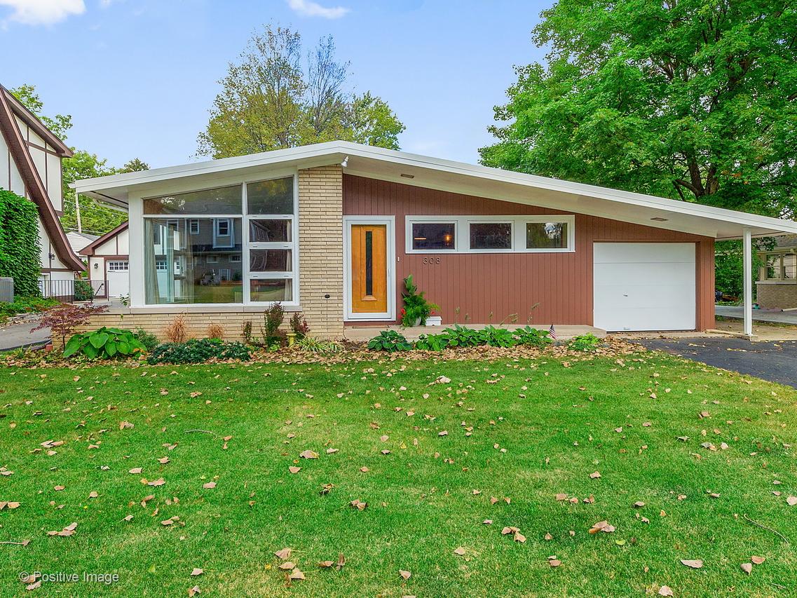 308 Marion Ave., Glen Ellyn, IL 60137