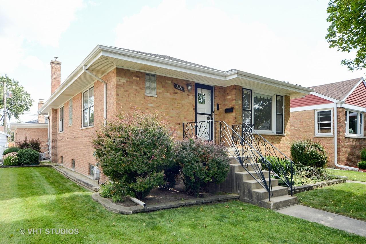 3321 Calwagner St., Franklin Park, IL 60131