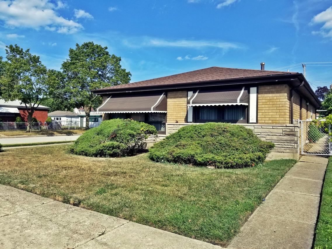 12901 S Saginaw Ave., Chicago, IL 60633