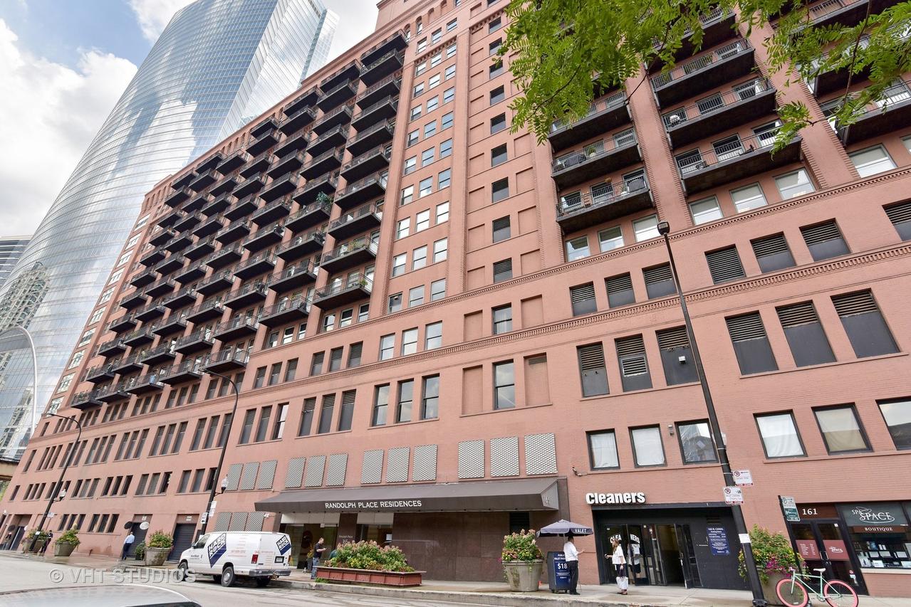 165 N Canal St. #720, Chicago, IL 60606