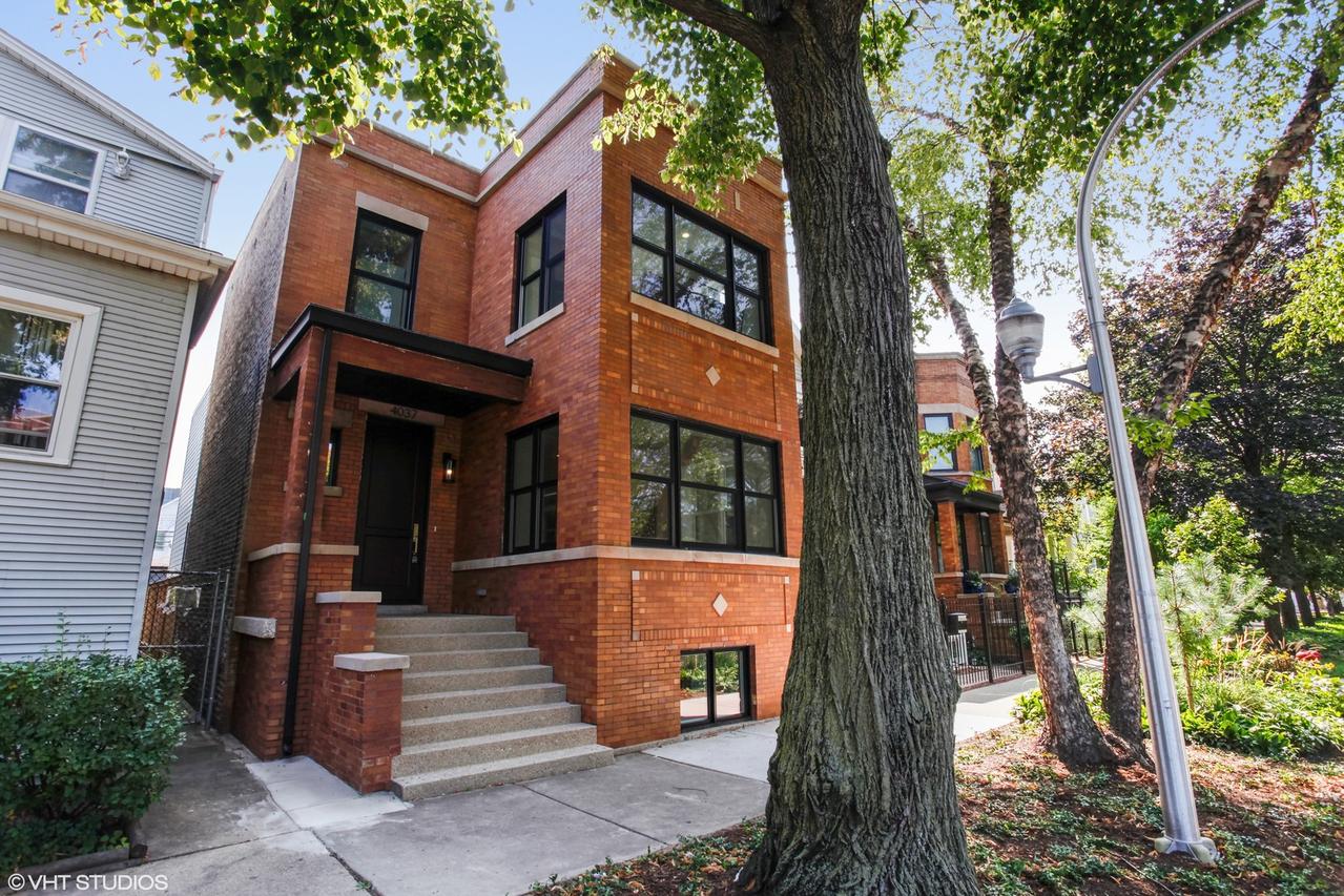 4037 N Oakley Ave., Chicago, IL 60618