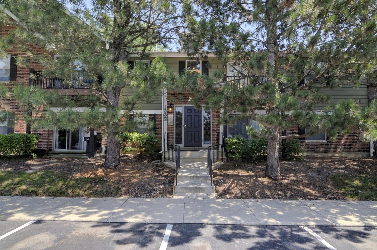 1332 Mcdowell Rd. #101, Naperville, IL 60563