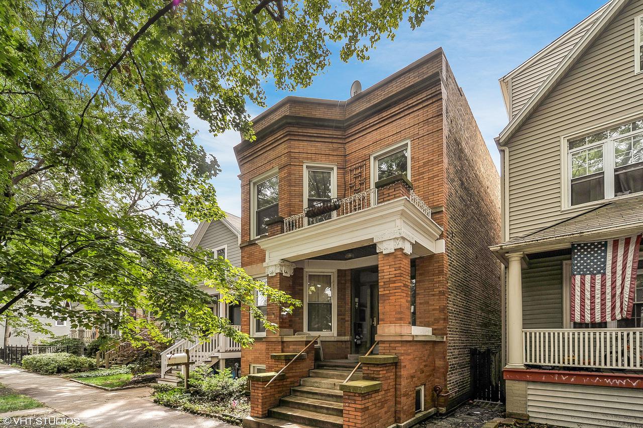 2123 W Warner Ave., Chicago, IL 60618
