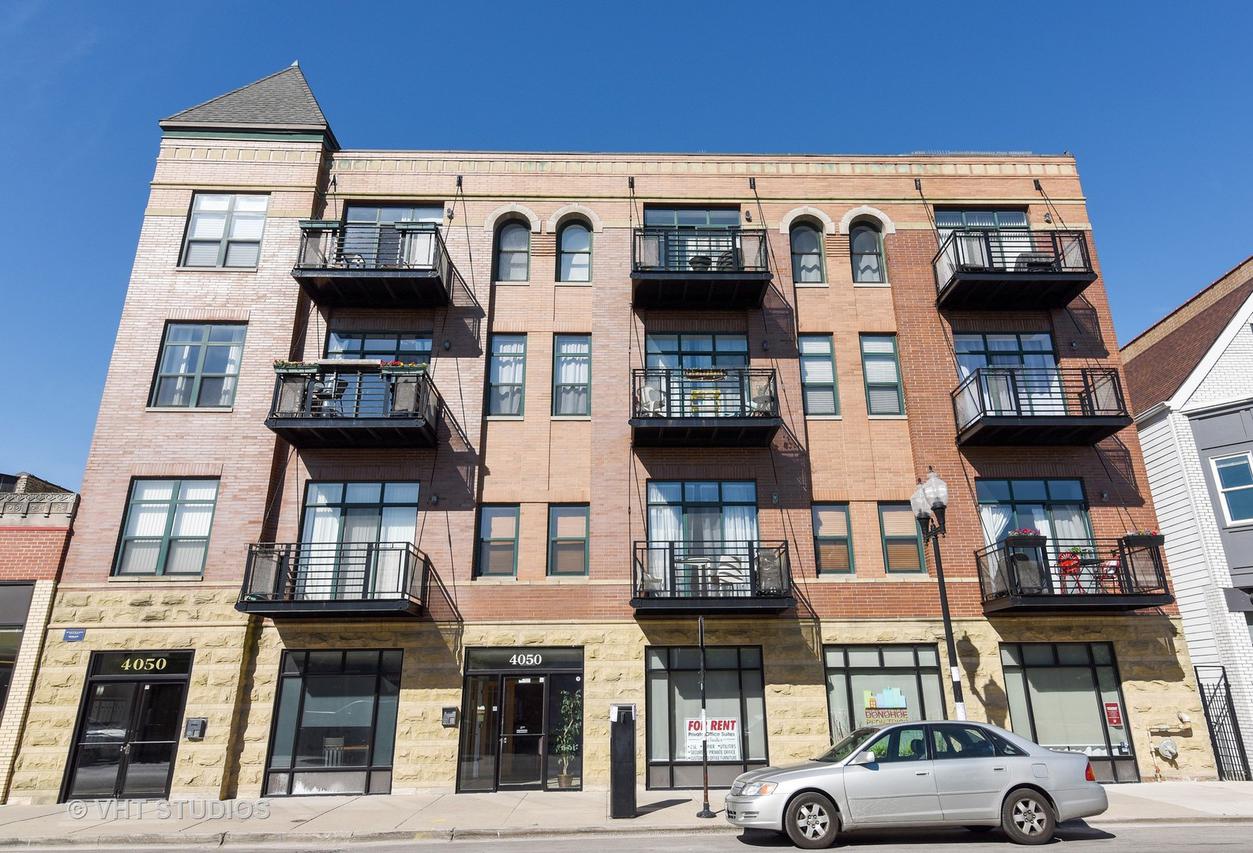 4050 N Lincoln Ave. #203, Chicago, IL 60618