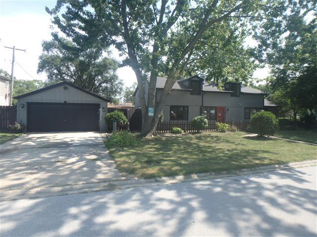5016 Oak Center Dr., Oak Lawn, IL 60453