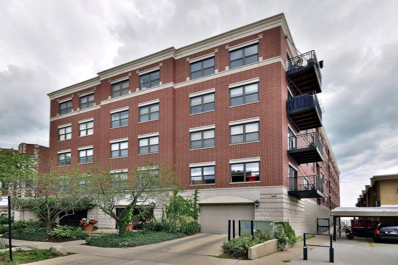7625 N Eastlake Ter. #204, Chicago, IL 60626