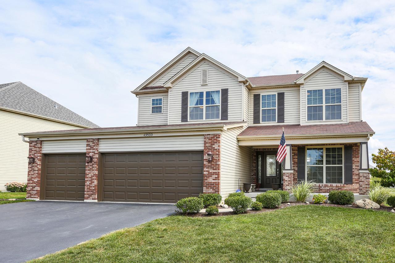 13533 Vicarage Dr., Plainfield, IL 60544