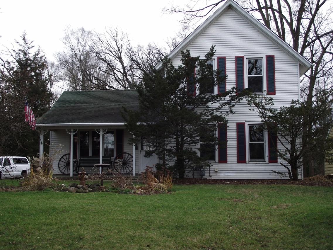 411 E Burnett Rd., Island Lake, IL 60042