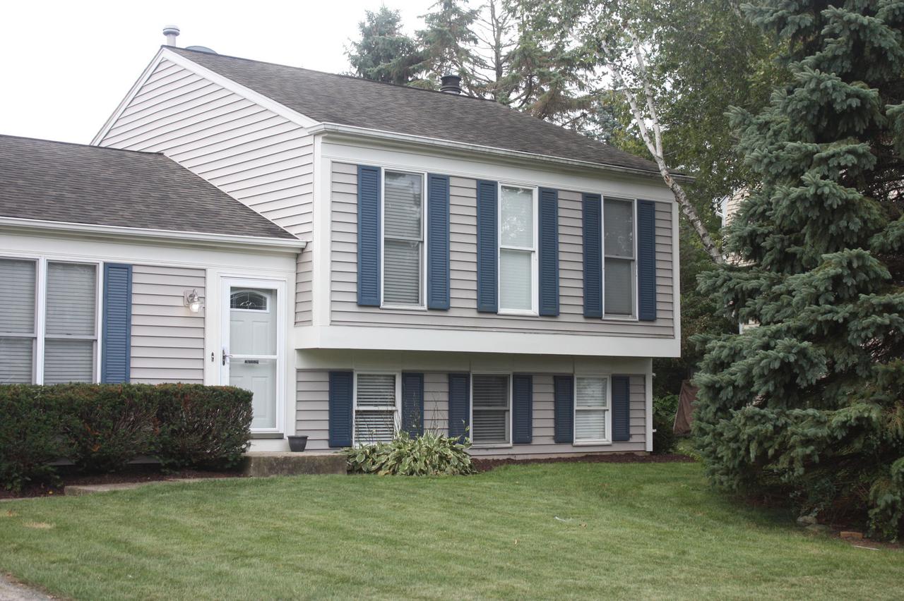 1245 Old Mill Ln., Algonquin, IL 60102