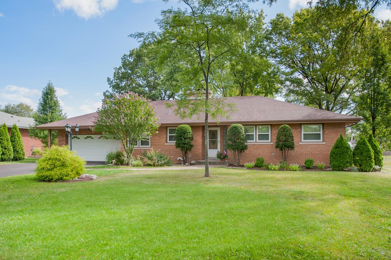 6N541 Baker Dr., Itasca, IL 60143