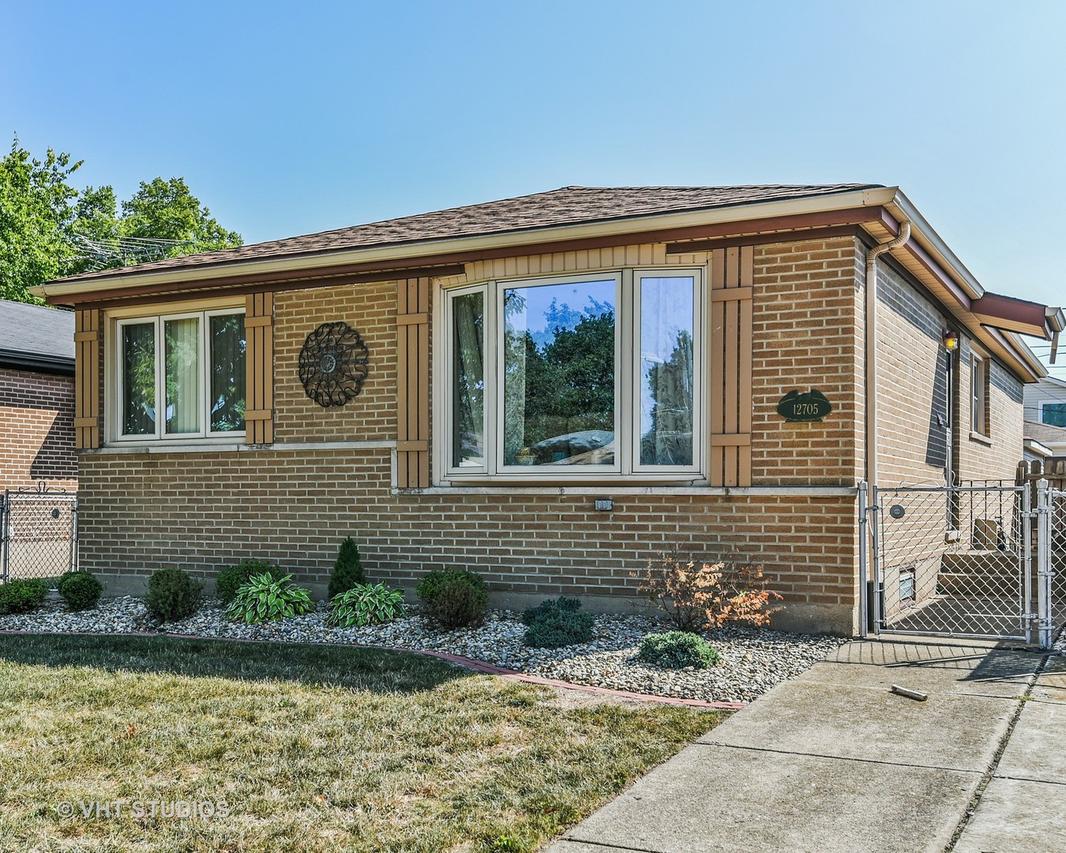 12705 S Manistee Ave., Chicago, IL 60633