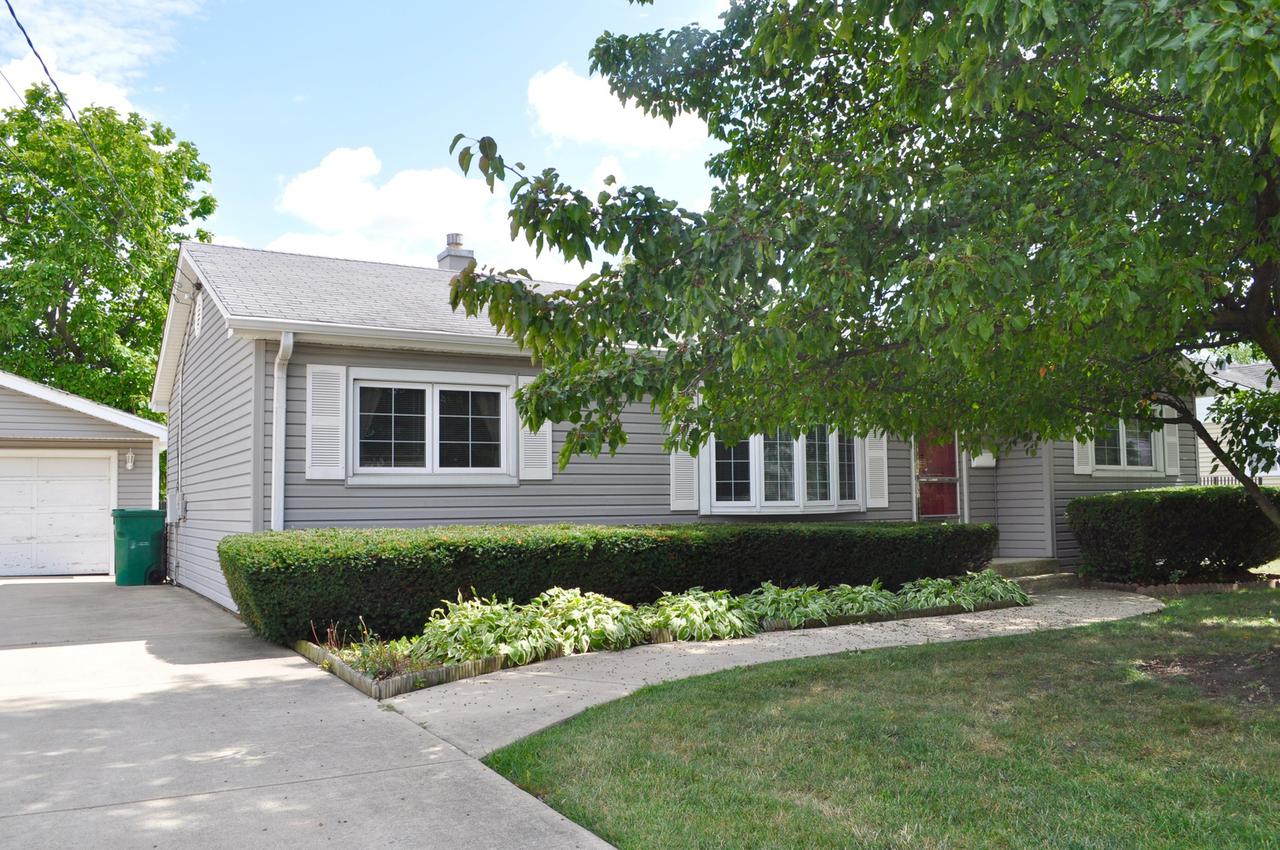 8141 Natoma Ave., Burbank, IL 60459