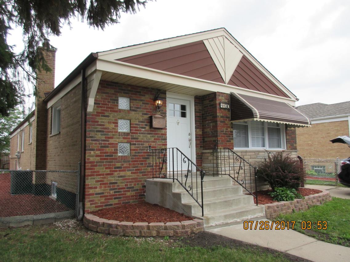 4130 W 82nd St., Chicago, IL 60652