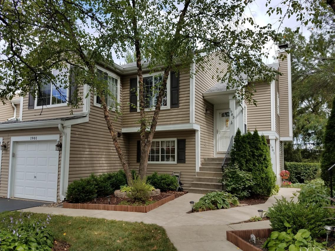 1981 Windsong Dr. #34-2, Schaumburg, IL 60194